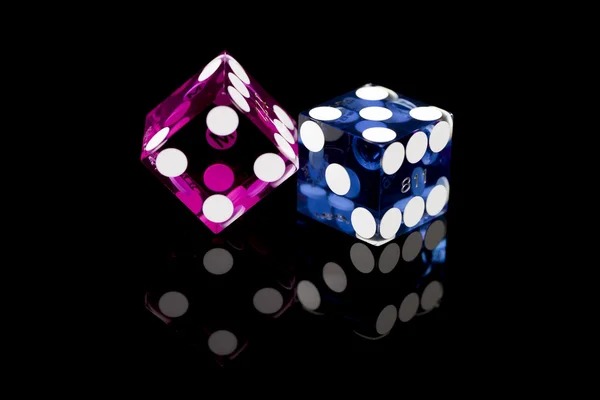 Live dealer explaining blackjack rules at sty188 Phoenix Rises table